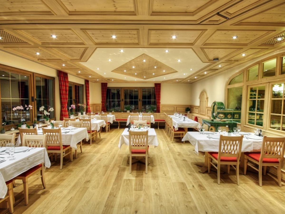Hotel-Gasthof Neumuehle Kreenheinstetten Buitenkant foto