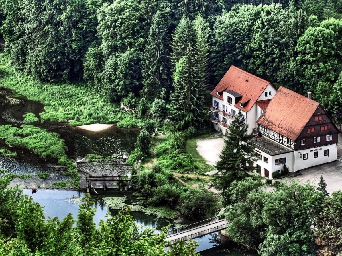 Hotel-Gasthof Neumuehle Kreenheinstetten Buitenkant foto